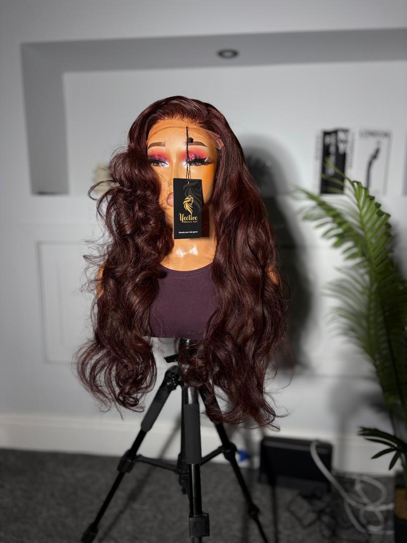 Luxury Wavy Burgundy With 5x5 Closure 350g